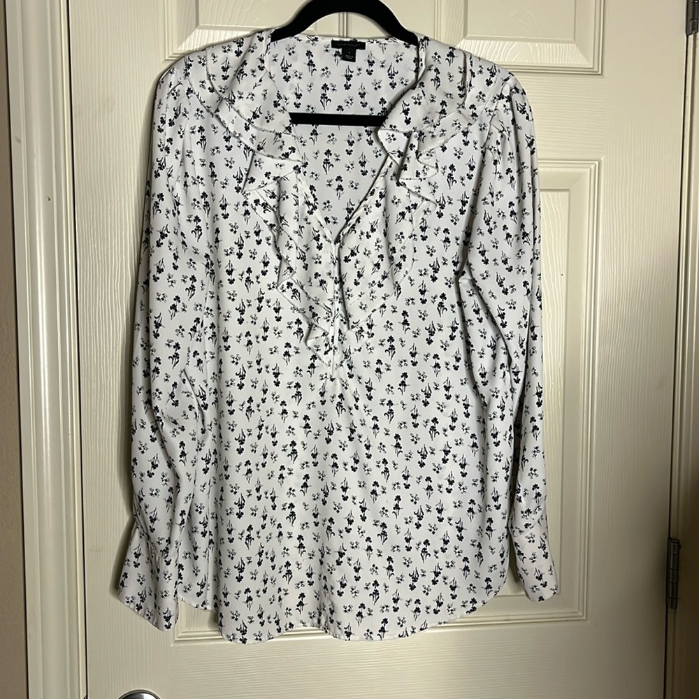Ann Taylor Floral Blouse Size L
